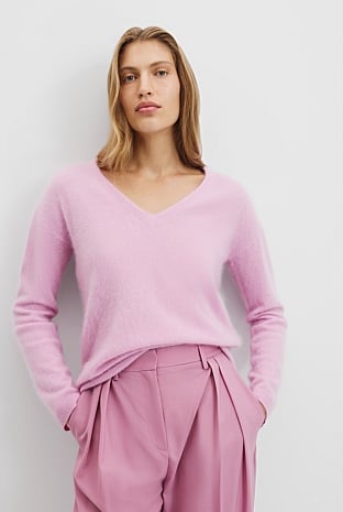 Cashmere V-Neck Neck Knit