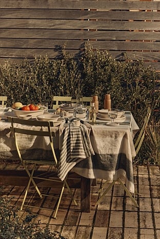 Izzy Tablecloth