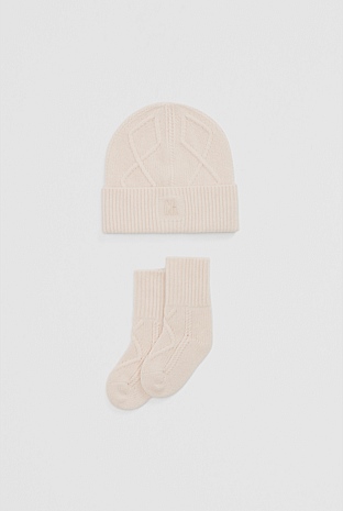 Cable Knit Gift Set