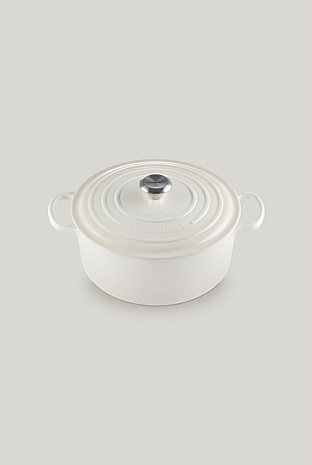 Signature Cast Iron Round Casserole 28cm