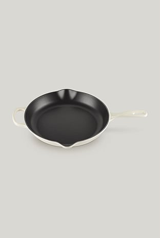 Signature Cast Iron Round Skillet 30cm