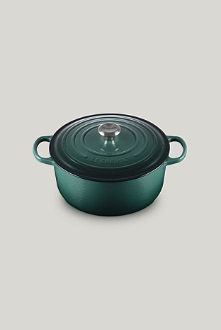 Signature Cast Iron Round Casserole 28cm