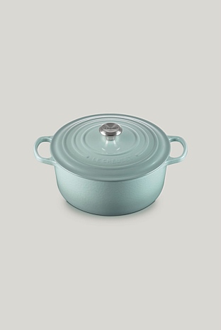 Signature Cast Iron Round Casserole 28cm