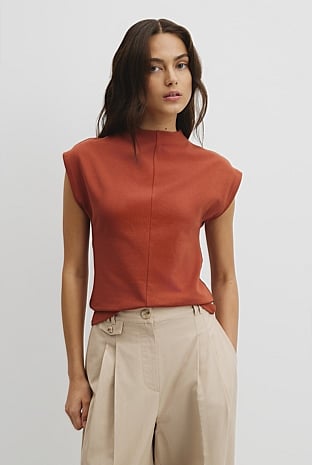 Extend Shoulder Top