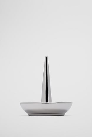 Lucinda Ring Stand