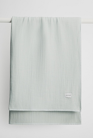 Thea Throw