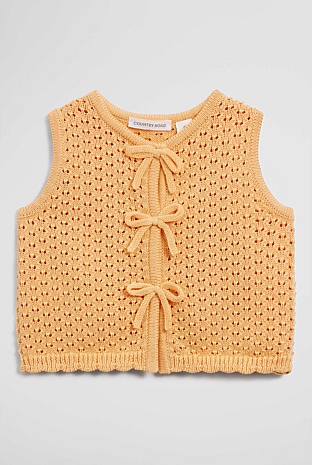 Sleeveless Scallop Knit Top