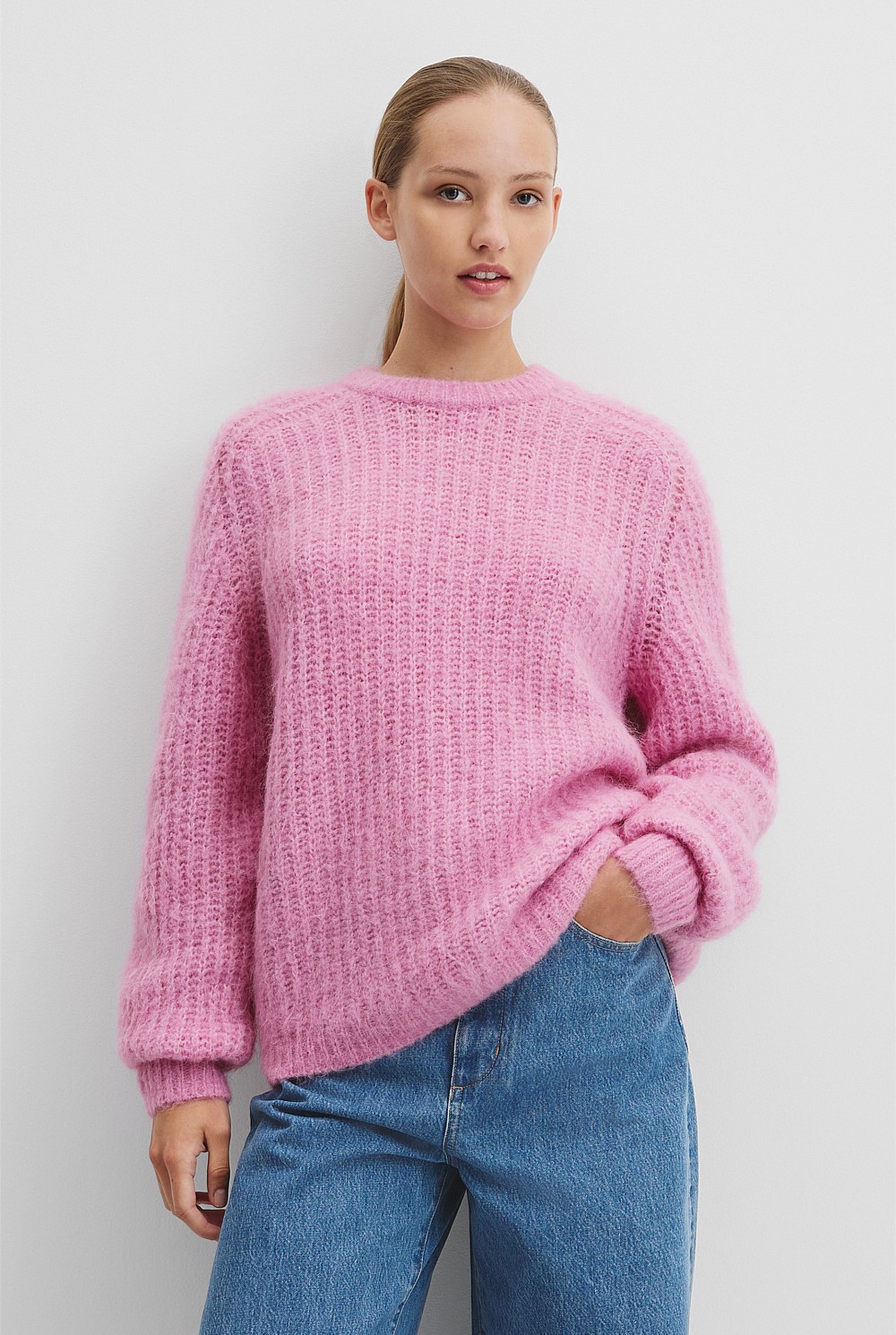 Katie - 2019 FLUFFY crew neck ピンク Orchid Pink Fluffy Crew Neck Knit - Knitwear | Country Road