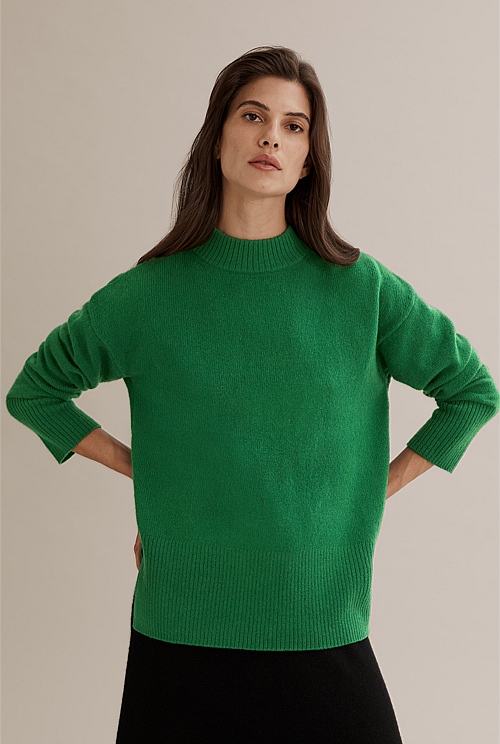 Bottle green knitwear 2025
