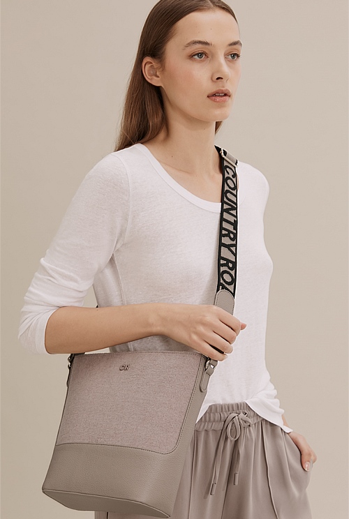 Country road sling bag online