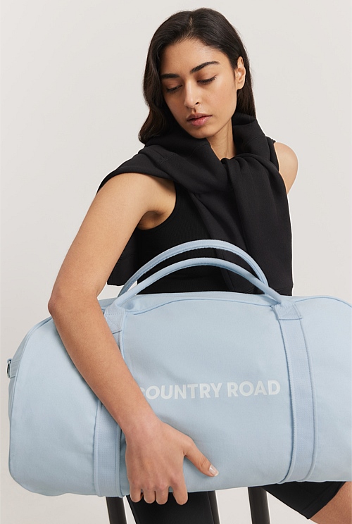 Country road zip discount canvas logo tote